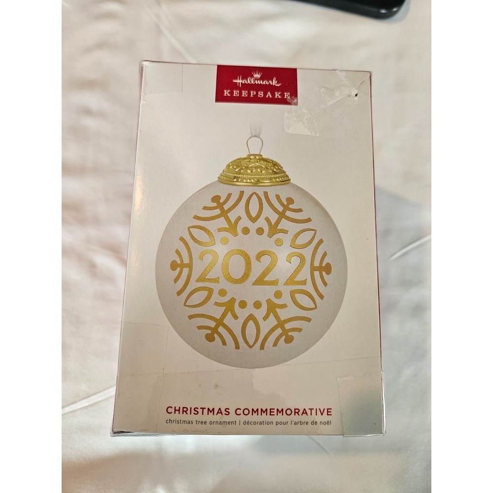 2022 Hallmark Christmas Commemorative 2022 Glass Ball Bulb Keepsake Ornament